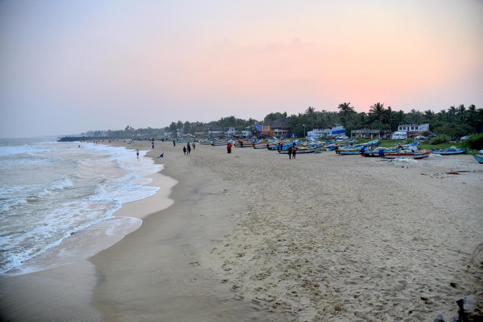 The Ocean Edge Hotel Pondicherry Exterior photo