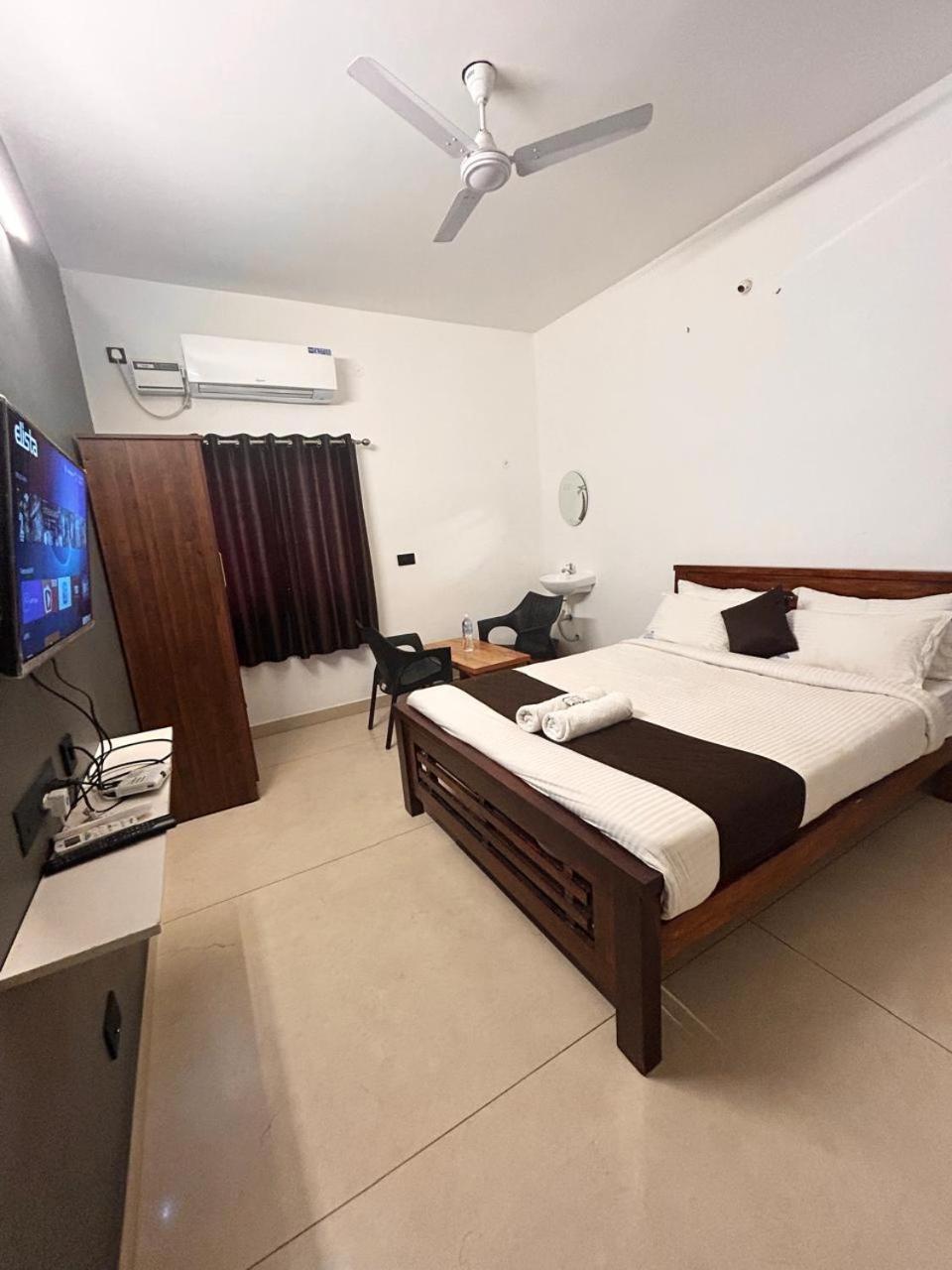 The Ocean Edge Hotel Pondicherry Exterior photo