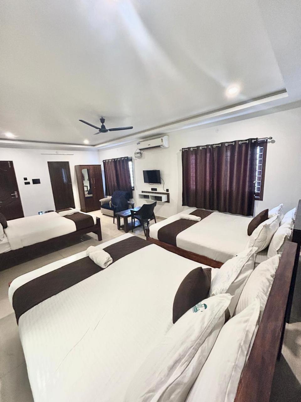 The Ocean Edge Hotel Pondicherry Exterior photo