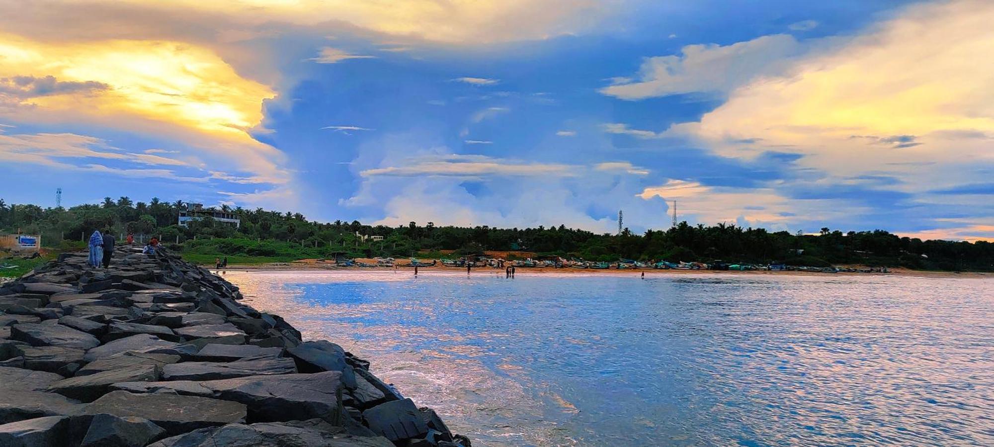 The Ocean Edge Hotel Pondicherry Exterior photo